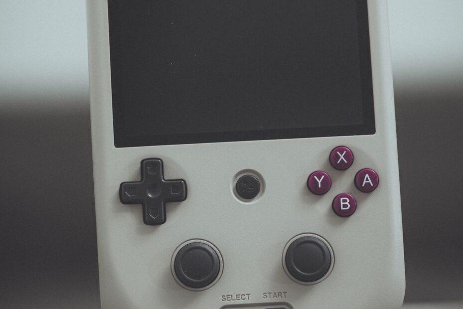 Illustration of The Everyday Tricks Behind Emulating Older Games Legally and Safely